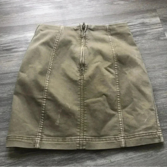 Free‎ People olive green skirt size 4 - Picture 3 of 6